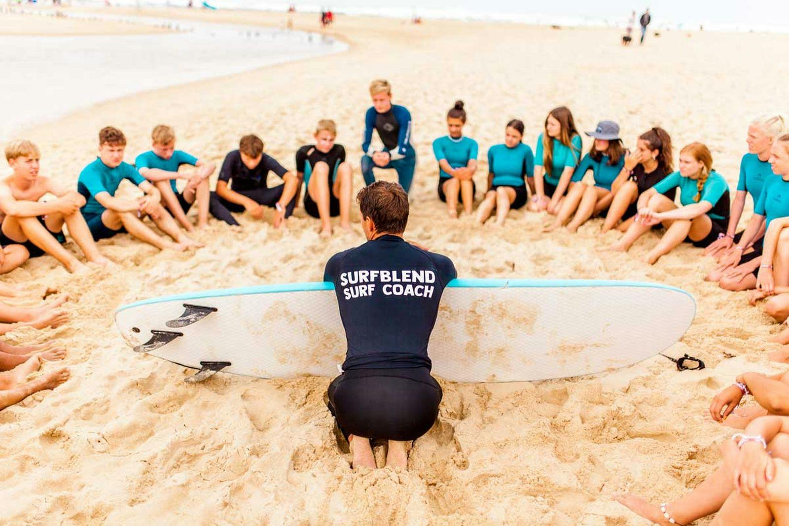 surfkamp jongeren surfvakantie buitenland zomerkamp